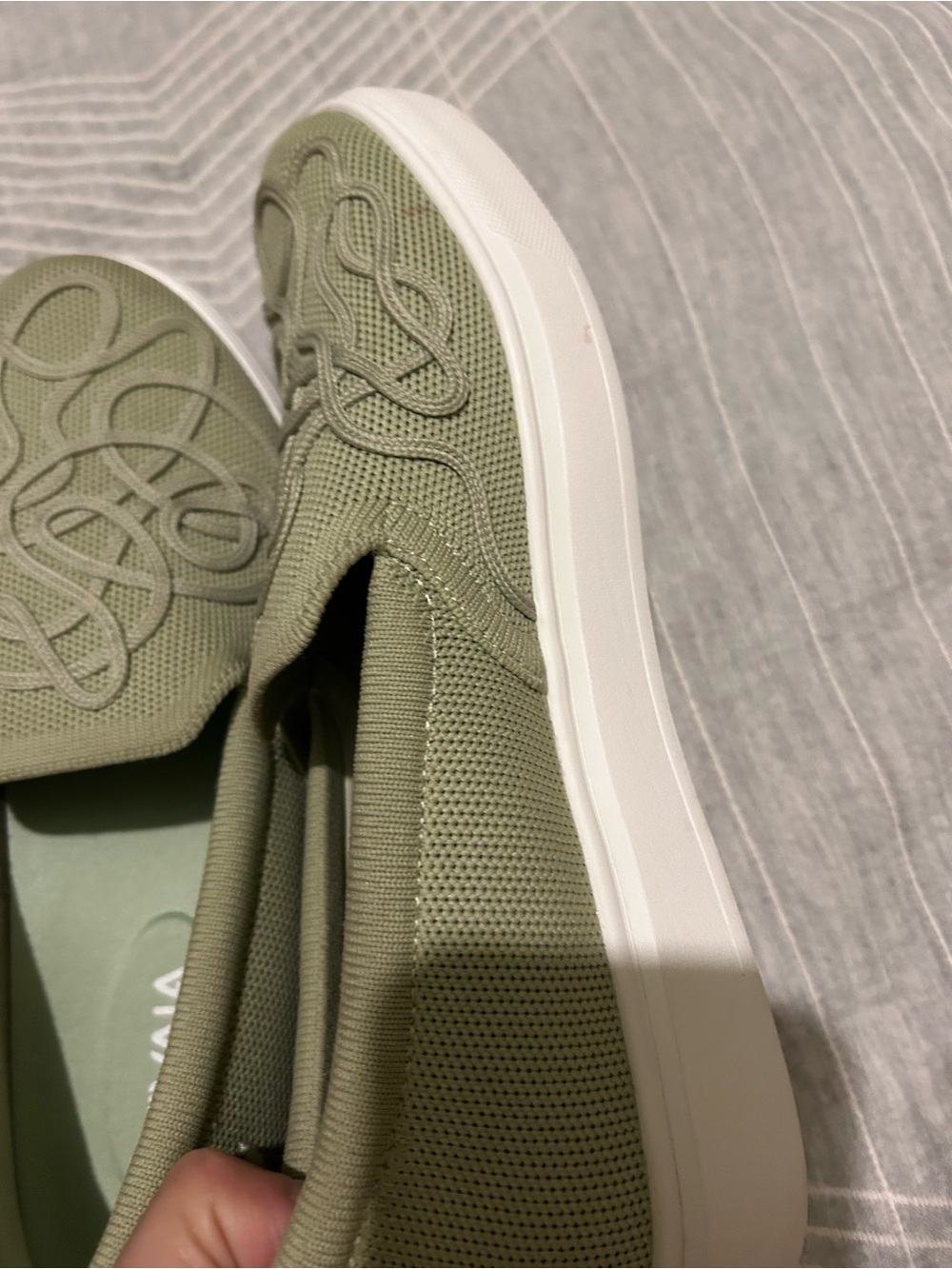 VIVAIA Classic Slip-On Sneakers V-Tune in Matcha Green NEW Sz US 7 Womens srp129 - Picture 12 of 16